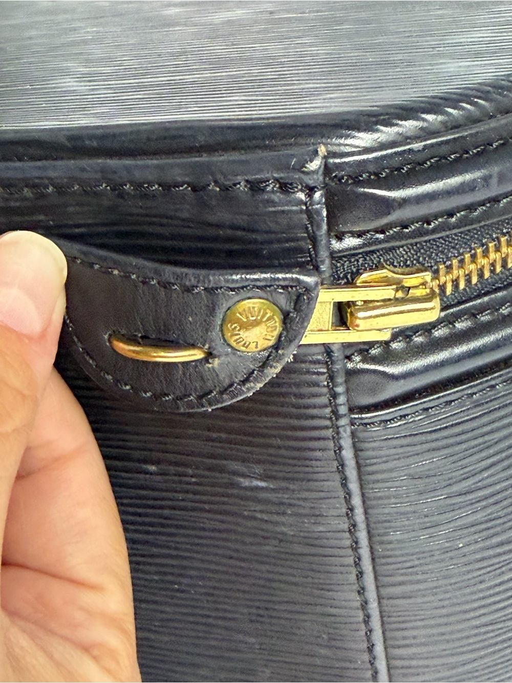 Louis Vuitton Black Epi Cannes Vanity Bag - Picture 6 of 15